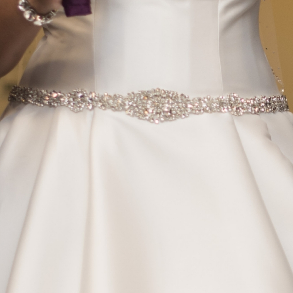 Crystal belt